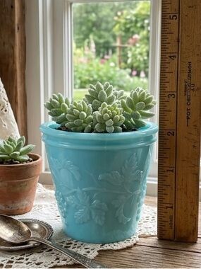 Vintage Blue Floral‎ Grapes Milk Glass Vase